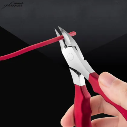 Black Stainless Steel Nail Clippers for Manicures and Pedicures by Mr Green