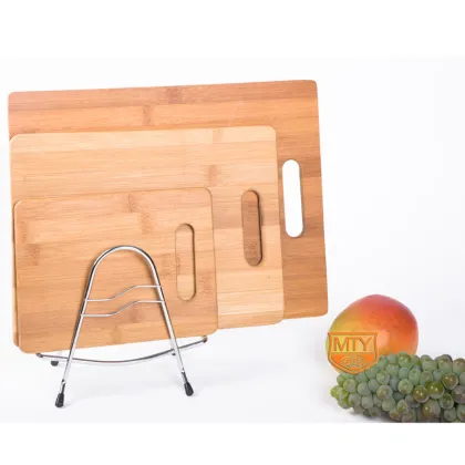 BAMBOO CUTTING BOARD