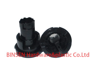 Automotive electrical plug bracket assembly