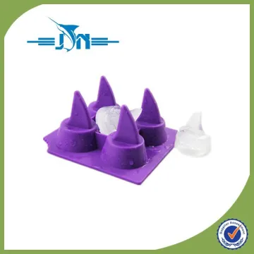 Multifunctional silicone ice cube tray whale shape