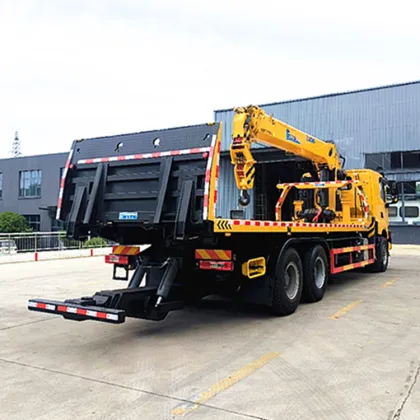 Saic Hongyan 6x4 wrecker truck with crane