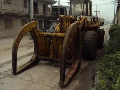used tcm 870 loader