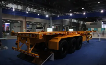 DongFeng 3-Axle Flat Bed Semi-trailer