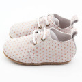 Scarpe oxford con spot alla moda per bambini