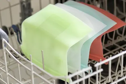 Set oF 4 Reusable Silicone Food Storage Bags