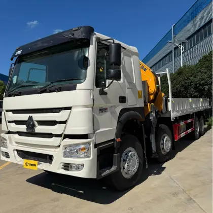 SINOTRUK Crane Truck for Heavy Lifting