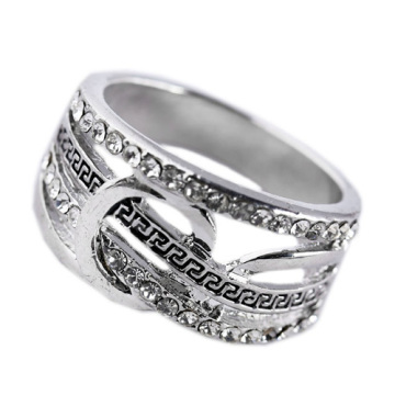 Charm Lucky Silver Fake Diamond Wedding Ring