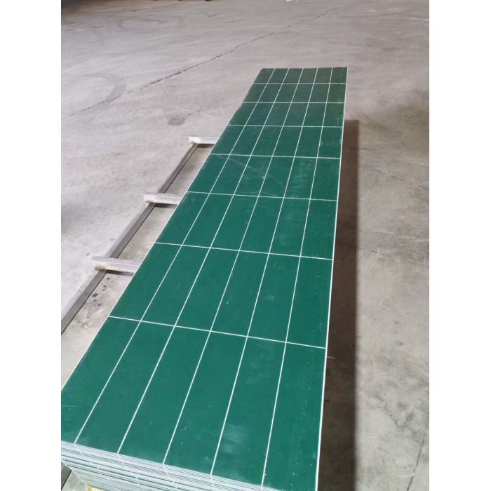 แผ่นผนัง SPC ทนไฟ การหุ้มบำรุงรักษาต่ำ