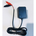 13.8V1A Cargador de batería para scooter con clip de cocodrilo