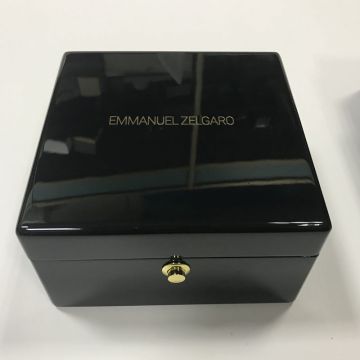 Scatola da imballaggio in legno lucido nero per orologio da uomo