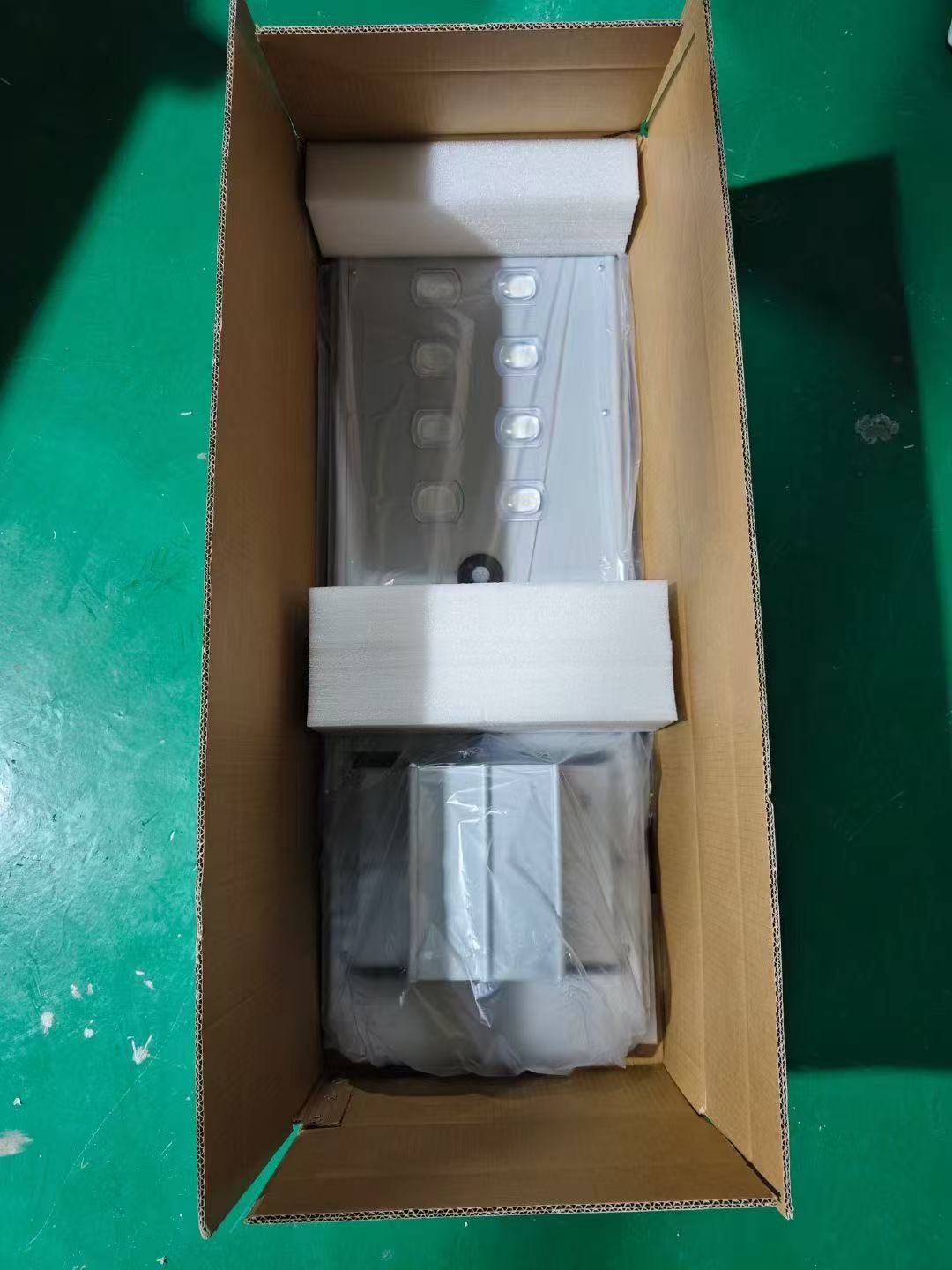 integrated solar steet light packing