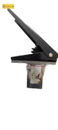 Engineering machinery foot valve