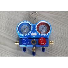 Refrigerant charging manifold gauge