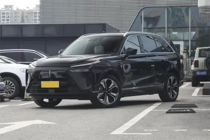 2023 Hot Selling Wey Lanshan 5 Doors 6 Seats Hybrid SUV