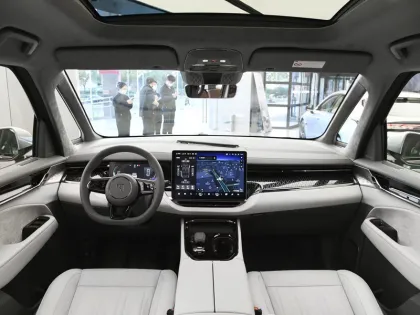 Chinese Suppliers: Automobile Manufacturers - Zeekr 009 Electric Cars