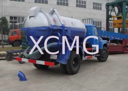 Dfl1120b1 Vac Truck / Septic Pump Truck Xzj5060gxw For Irrigation , Drainage And Suction