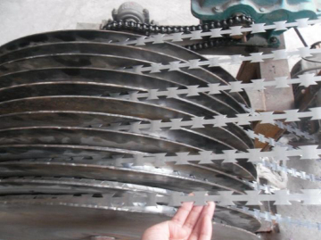 Hot dipped galvanized Razor Barbed Wire High Quality