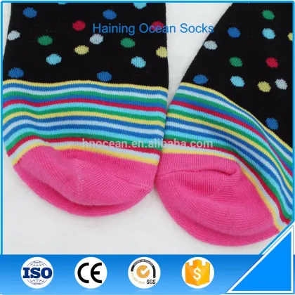 Newest design wave point pattern knitted socks women