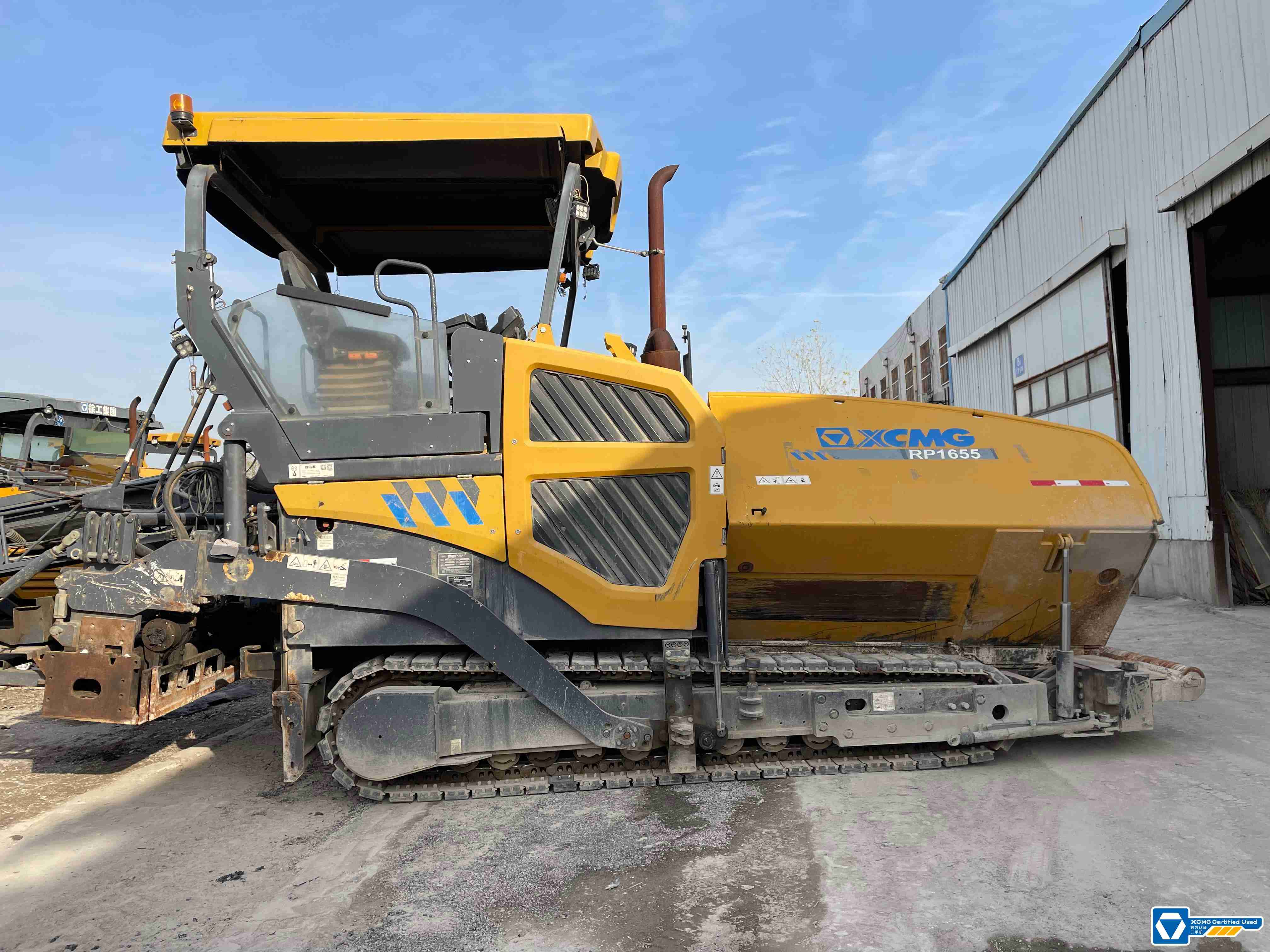 asphalt-construction-paver asphalt-construction-paver