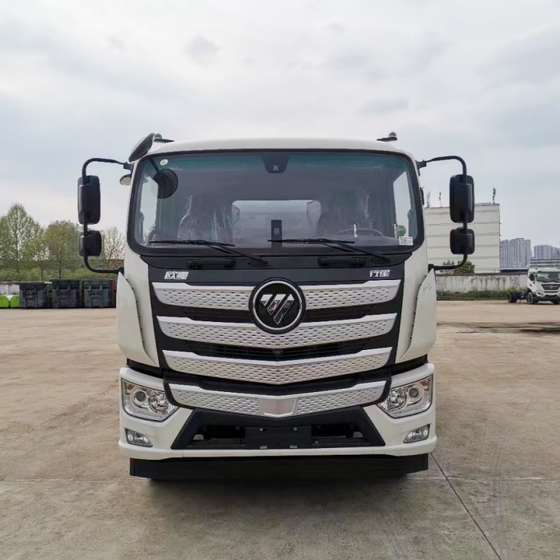 oil tank truck