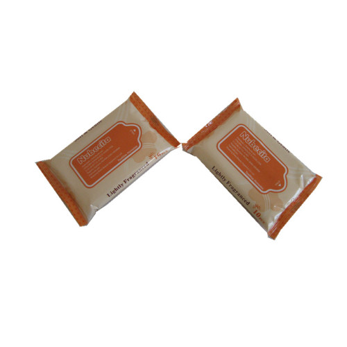 Lingettes humides biodégradables jetables dans les toilettes organiques naturelles pour bébé