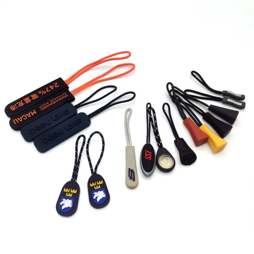 Custom Zipper Pulls Rubber PVC Logo Zipper Pulls Puller For Bag Supplier