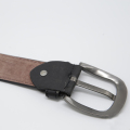 Cintura da uomo con fibbia in metallo nera con fibbia zigrinata