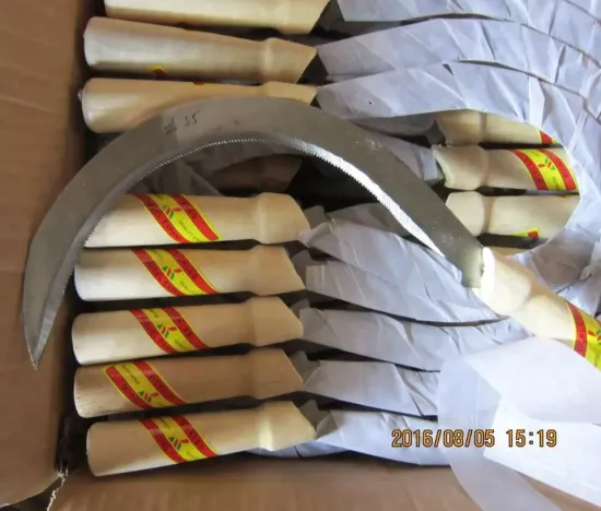 Hot Sale Wooden Handle Steel Grass Tooth Sickle