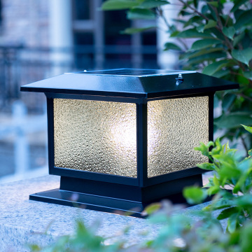 IP65 Waterproof LED Solar Light with PIR Motion Sensor for Outdoor Gardening and Street Lighting