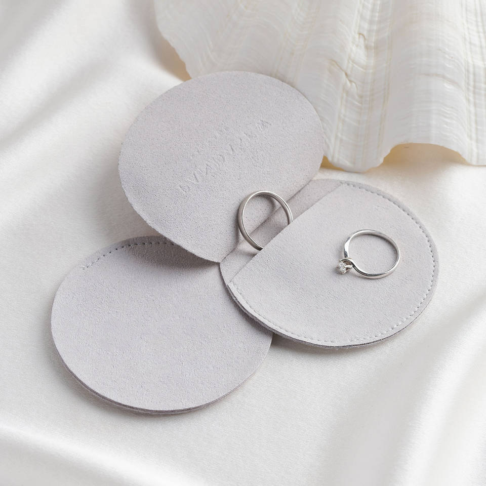 Round Velvet Jewelry Pouch with Plush Interior