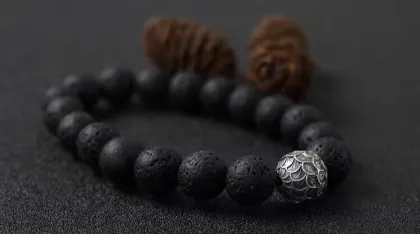 Obsidian volcanic stone bracelet