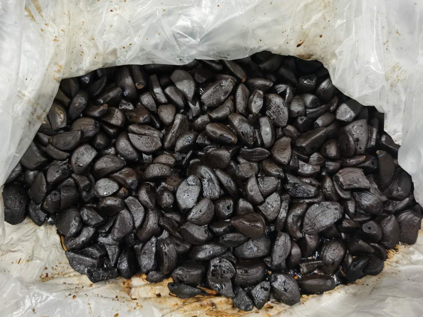 Peeled Black Garlic Cloves