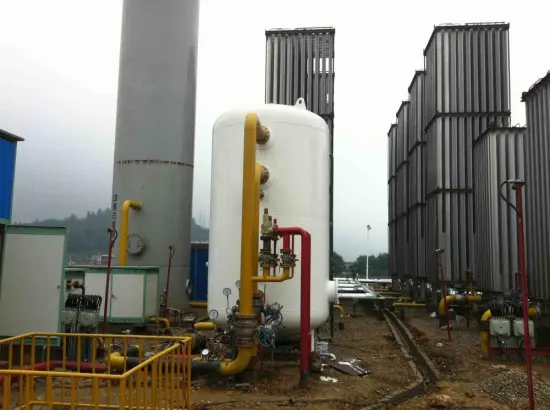 Circulating water bath vaporizers