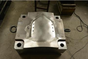 Custom Injection Mould Making for Motorcycle Windshield
