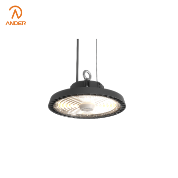 مصابيح Highbay LED عالية الحماية للبيئات الصعبة