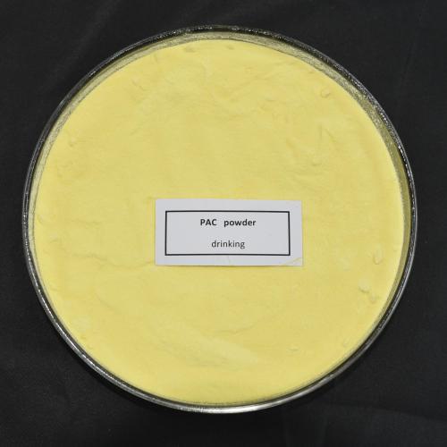 Gelbliches Pulver aus Polyaluminiumchlorid in Trinkqualität