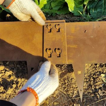 Corten Steel Garden Lawn Edging: Rusty, Metal Garden Borders