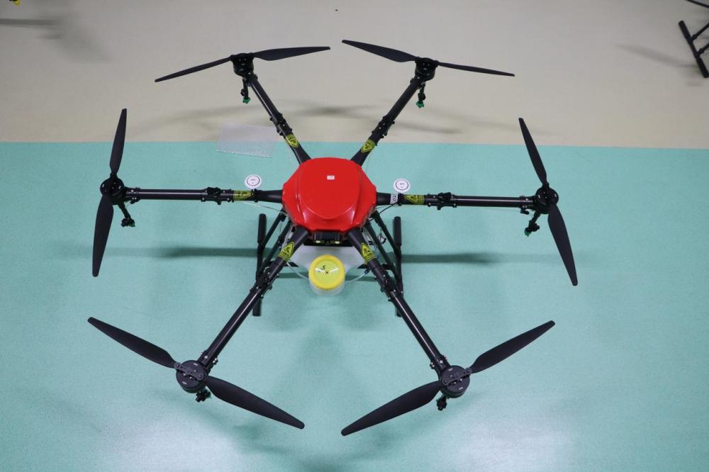 Drone agricole à distance 25 kg de pulvérisateur agricole