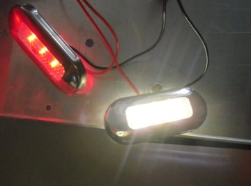 3"X1-1/4" LED Oblong Courtesy Light