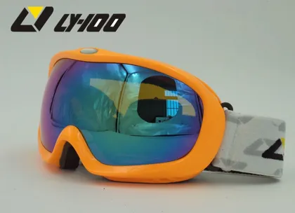 anti-fog ski goggles