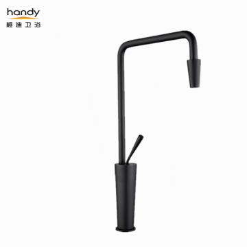 Single-handle brass black kitchen sink mixer tap