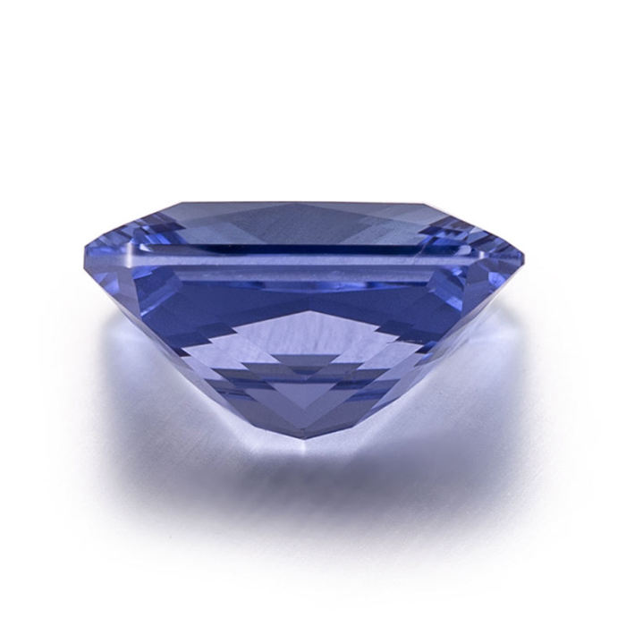 꽃무늬 주얼리 실험실에서 재배한 수레국화 블루 사파이어