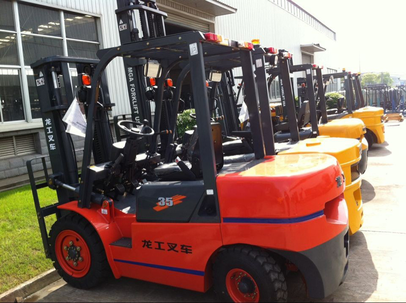 Fd20 Forklift Machine 2 Jpg