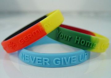 Custom Promotional Segmented Wristband Debossed Silicone Bracelet