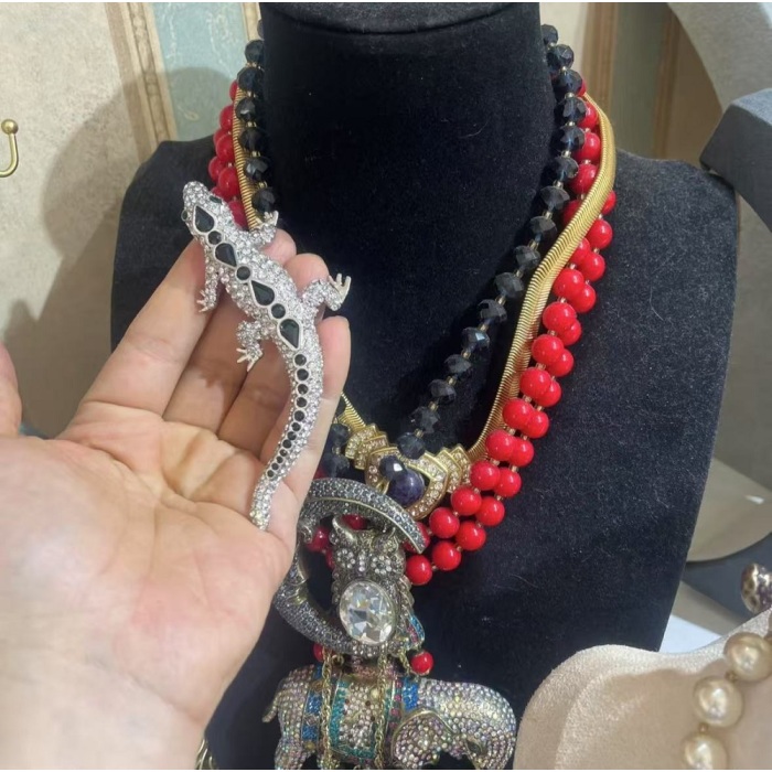 Alta habilidade Little Lizard Broche