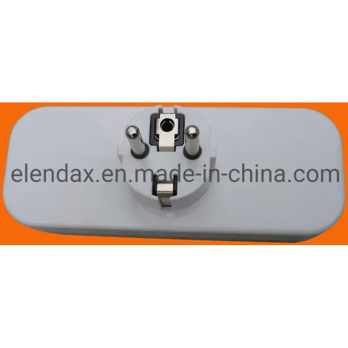 Soket Adaptor Daya Standar UE 16A (P8813)