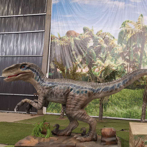 Jurassic Park Animatronic Velociraptor