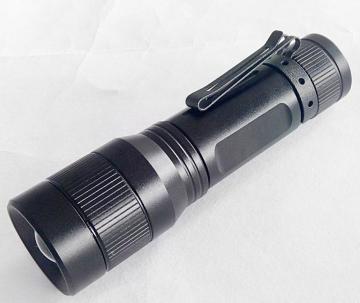 XPG2 5W tactical zoomable LED flashlight with magnet