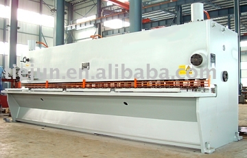 Hydraulic Guillotine Shear Machine