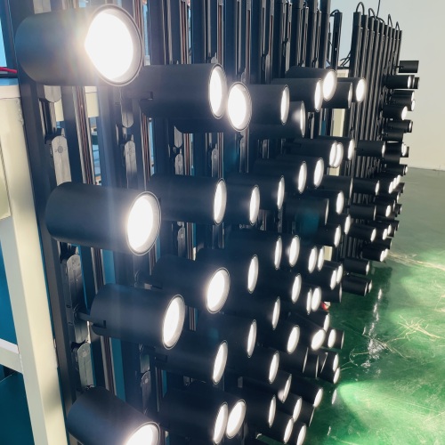 led track light for retail store